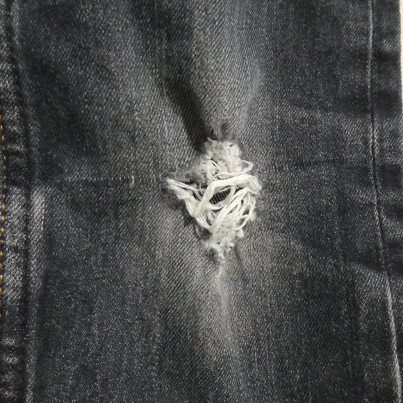 H&M DENIM & DENIM Slim Fit 7-8 years boy's damaged jeans, EUC - Picture 9 of 16